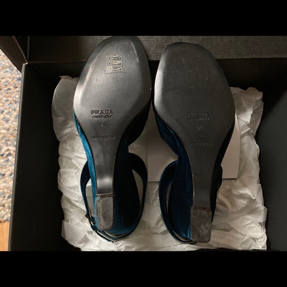 Prada Velvet Wedges size 40 - Picture 5 of 7